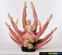 weird-awkwardfamily-photo-circus.jpg