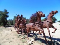 roadside art 005.jpg