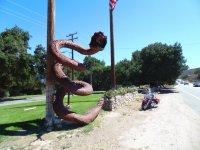 roadside art 009.jpg