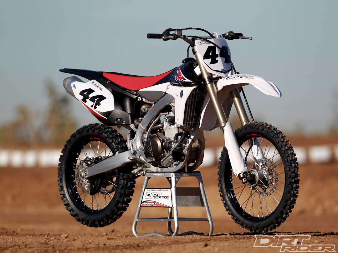 141_1010_02_o+2011_yamaha_yz450f_first_impression+front_right_profile.jpg